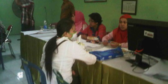 Sepinya PSK dan mucikari Gang Dolly yang ambil uang bantuan