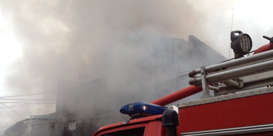 Gudang arsip kantor pos Rantau Prapat terbakar