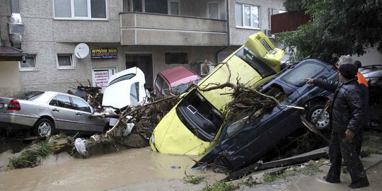 Banjir dahsyat terjang Bulgaria, 10 Orang tewas