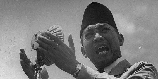 Kubu Jokowi nilai Mahfud gelap mata tuding Soekarno langgar HAM