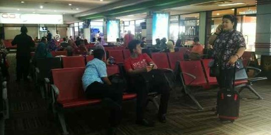 Penggantian nama Bandara Supadio Pontianak masih diproses