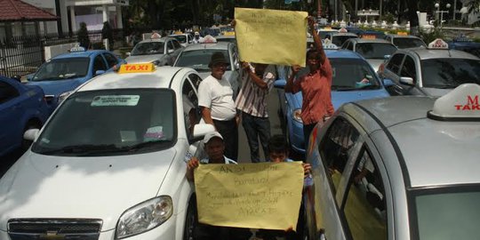 Angkutan gelap marak di Bandara Kualanamu, sopir taksi protes