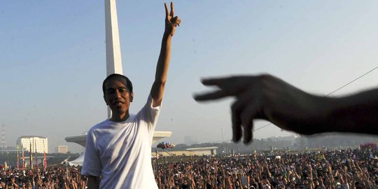 Jokowi: Masa debat tiap hari isinya bocor, emangnya pompa air
