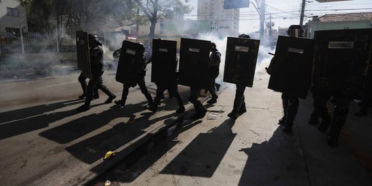 Tembak perampok hingga tewas,Mapolsek di OKU Timur dirusak massa