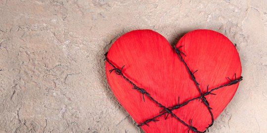 depan keluarga saudara atau teman