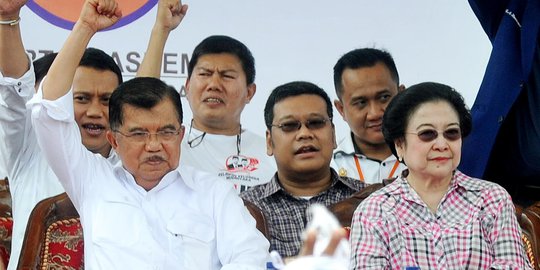 Megawati: Baju kotak-kotak permudah orang awam coblos Jokowi