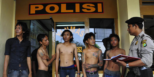 Polda Metro Jaya ringkus 15 preman dan pengamen di Monas