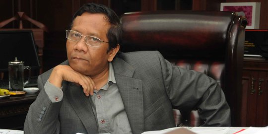 4 Sindiran Mahfud MD terhadap survei yang menangkan Jokowi