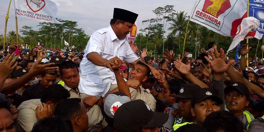 2 minggu jelang pencoblosan, bisakah Prabowo kejar Jokowi?