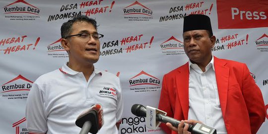 Budiman Sudjatmiko: Timses Prabowo tak berani debat UU Desa