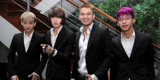 Bentrok dengan manajemen, alasan boy band S4 Bubar