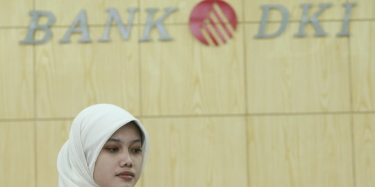 Suntik modal Bank DKI, Ahok bakal caplok saham dua bank daerah