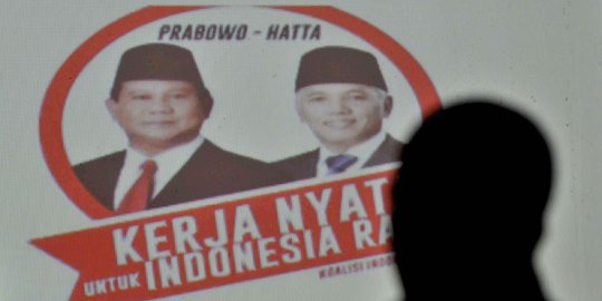 Cari dukungan, relawan Prabowo bagi tajil dan 500 baju di Papua