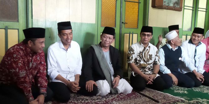 Jokowi ajak ulama dan santri di Banten awasi pilpres