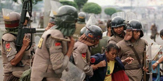 pendukung mega buat kerusuhan 1998 rev10