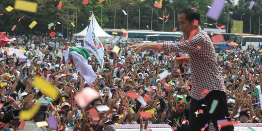 Antusias warga sambut kampanye Jokowi di Bandung