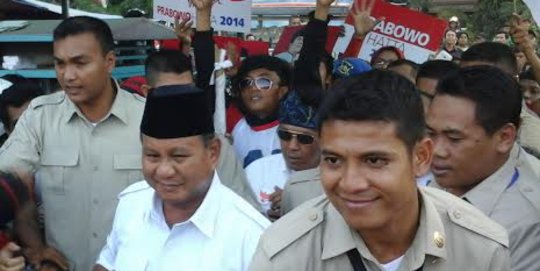 Di pasar Ciparay, Prabowo disambut nyanyian Garuda di dadaku