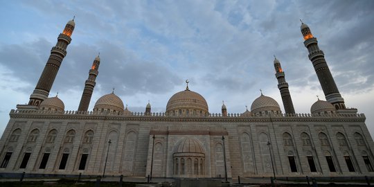 Menelusuri Masjid Al-Shaleh, rumah Allah termegah di Yaman