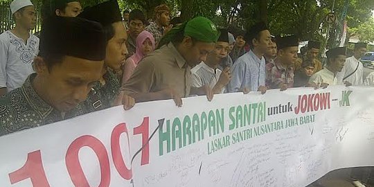 Jokowi: Hari santri nasional permintaan para santri 