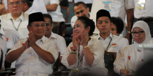 Prabowo di mata Titiek Soeharto