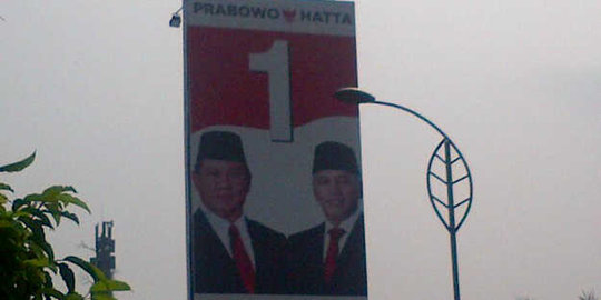 Masa tenang, baliho Prabowo-Hatta masih terpajang di Senayan