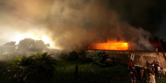 Pabrik payet di Bandung terbakar, 2 orang luka-luka