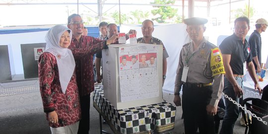 Memantau pemungutan suara pilpres di Tawau