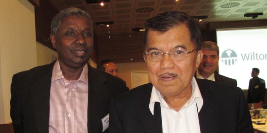 JK kakek sekaligus papa buat para cucu