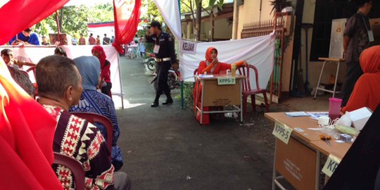 Ketua dan anggota KPU pantau pencoblosan di wilayah Jakarta