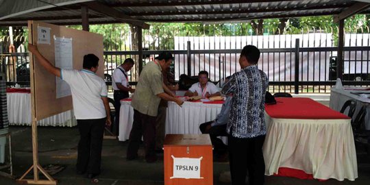 Menengok suasana penghitungan suara Pilpres di Kinabalu