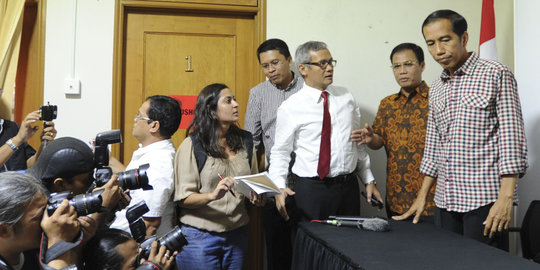 Jokowi ke wartawan: Perjalanan kita semoga jadi kenangan indah