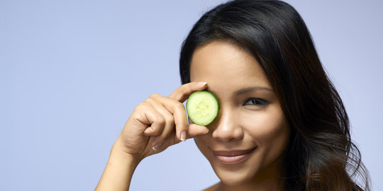 6 Perawatan Penting untuk Area Sekitar Mata yang Perlu Diketahui