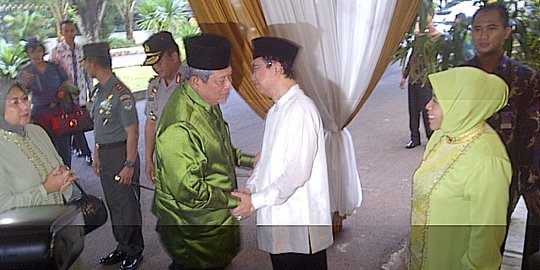 Buka puasa bersama, Marzuki Alie pamer prestasi di depan SBY