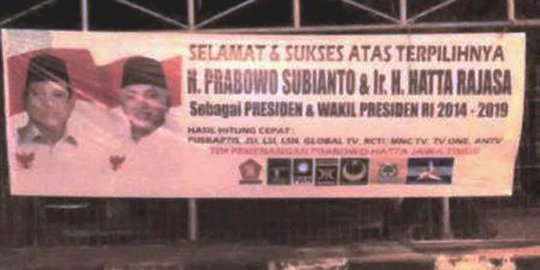 Spanduk ucapan selamat ke Prabowo-Hatta muncul di Surabaya 