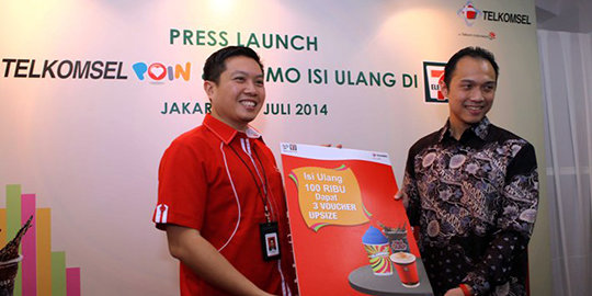 Telkomsel jalin kerjasama dengan Seven Eleven Indonesia