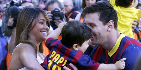 7 alasan lionel messi lebih hebat ketimbang cristiano ronaldo