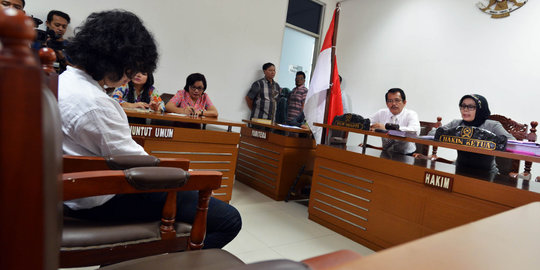 Vonis bebas untuk anak Ahmad Dhani bikin sakit hati rakyat