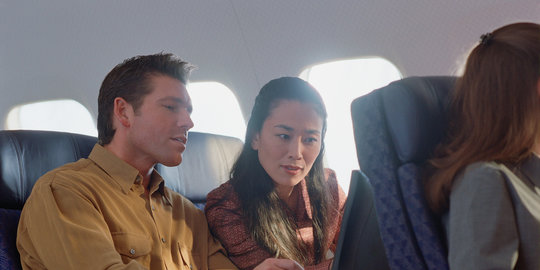 Penerbangan tepat waktu, Garuda terbaik Wings Air terburuk