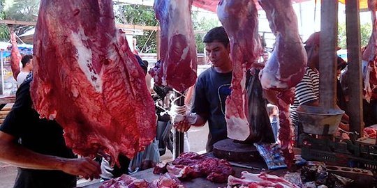 329,1 Kilogram daging sapi gelonggongan beredar di Solo