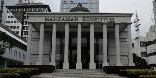 MK dengarkan saksi uji materi soal KONI