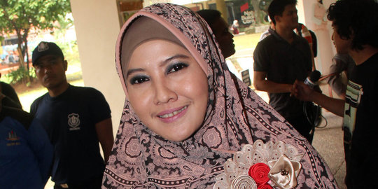 Peggy Melati Sukma dan Akhwat Bergerak akan berangkat ke Gaza