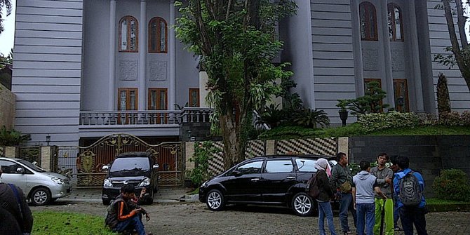 Rumah Sutan Bhatoegana digeledah lagi  merdeka.com