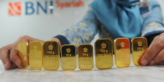 Akhir pekan, harga emas turun Rp 5.000 per gram