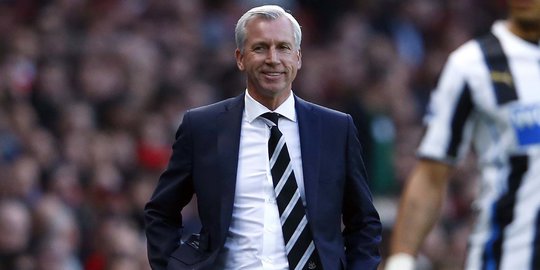 Alan Pardew turut berduka atas tewasnya fans Newcastle