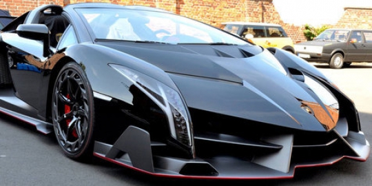 Black Veneno Roadster tiba di tanah Jerman!  merdeka.com