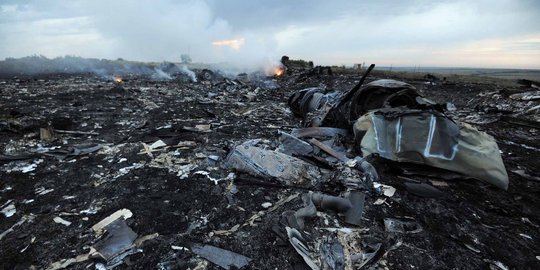 Black Box kedua MH17 ditemukan di antara serpihan pesawat