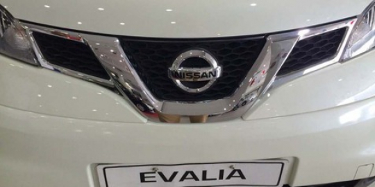 HOT! Nissan \'diam-diam\' rilis Evalia berwajah baru!