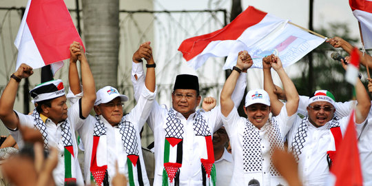 Temui petinggi Golkar se-Indonesia, Ical tinggalkan Prabowo