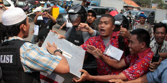 Rapat pleno terbuka di KPU diwarnai protes dari kubu Prabowo