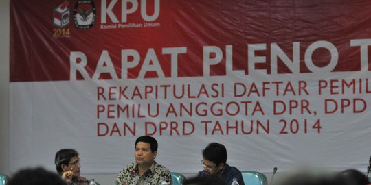 Saksi Prabowo tak ada, rekapitulasi suara nasional belum dimulai